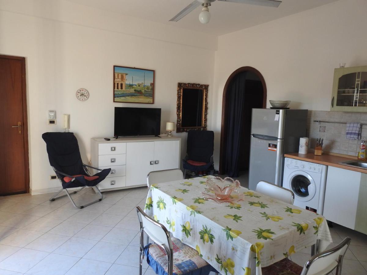 Apartamento Leonardo Capaci Exterior foto